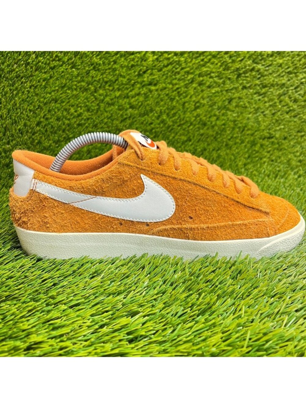 Nike Blazer Low '77 Vintage Womens Size 10 Orange White Walking Shoes Sneakers